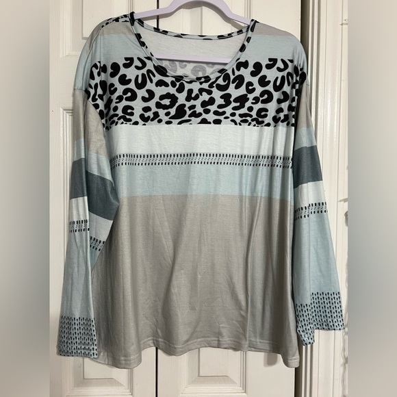 Leopard Print Colourblock Drop Shoulder Tee - Picture 3 of 6